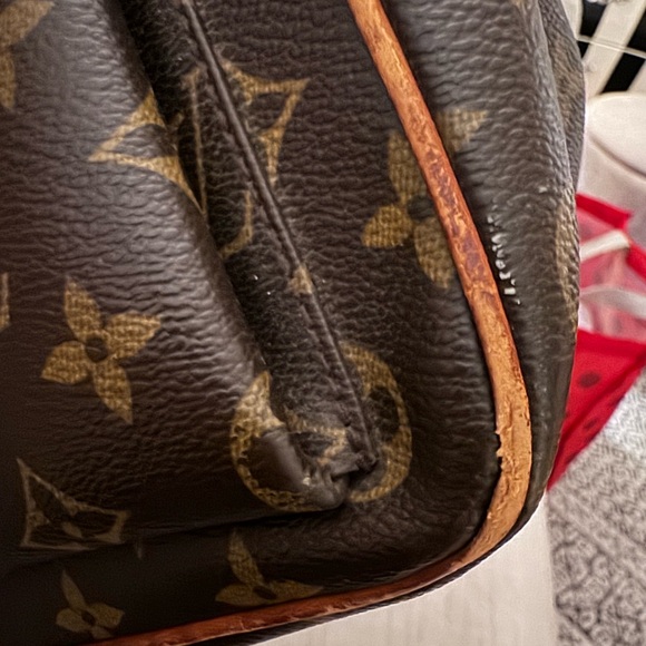 - Louis Vuitton Multipli Cite - Picture 2 of 13